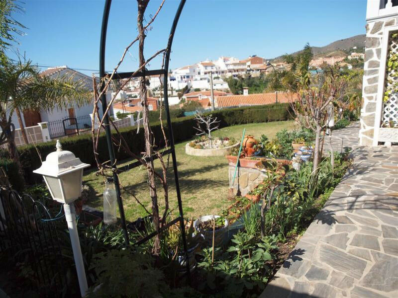 Detached Villa Benajarafe Málaga - imagen 41