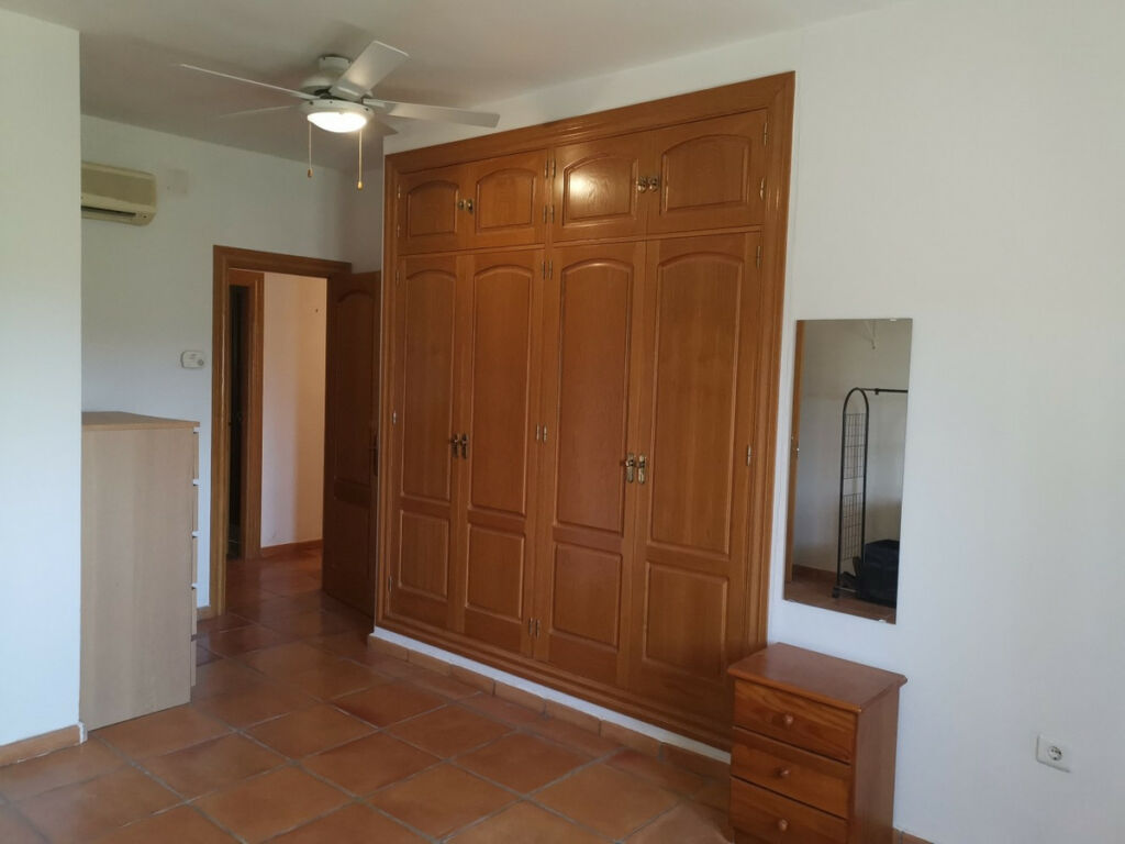 Detached Villa La Viñuela Málaga - imagen 41