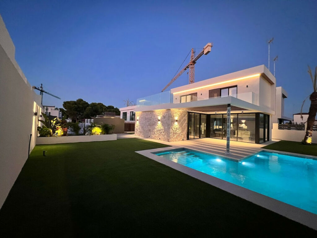 Detached Villa Lomas de Cabo Roig Alicante - image 40