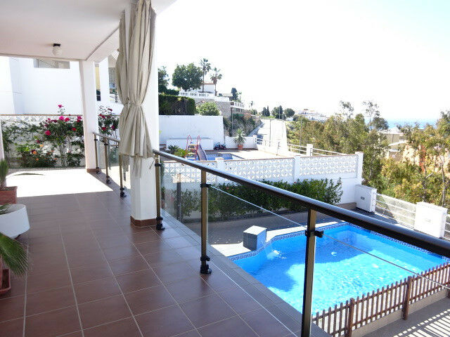 Detached Villa La Cala del Moral Málaga - imagen 40