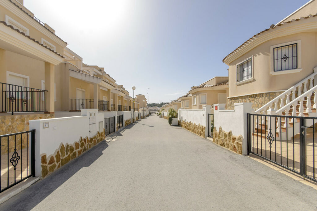 Detached Villa San Miguel de Salinas Alicante - image 47