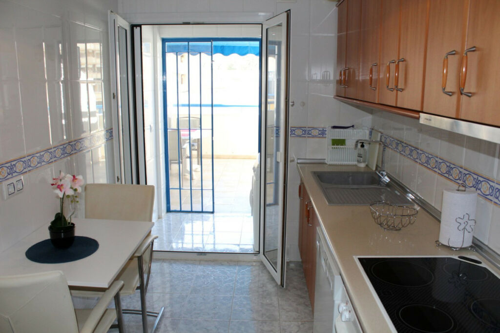 Middle Floor Apartment Torre del Mar Málaga - imagen 5