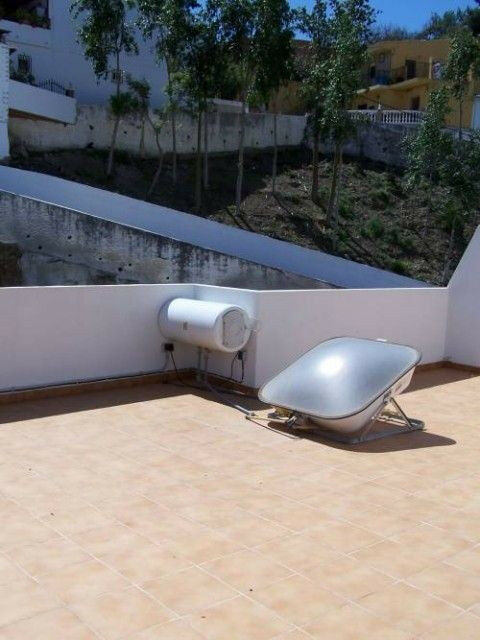 Semi-Detached House Benamocarra Málaga - image 5