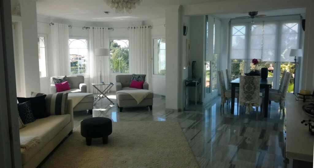 Detached Villa Benajarafe Málaga - imagen 6