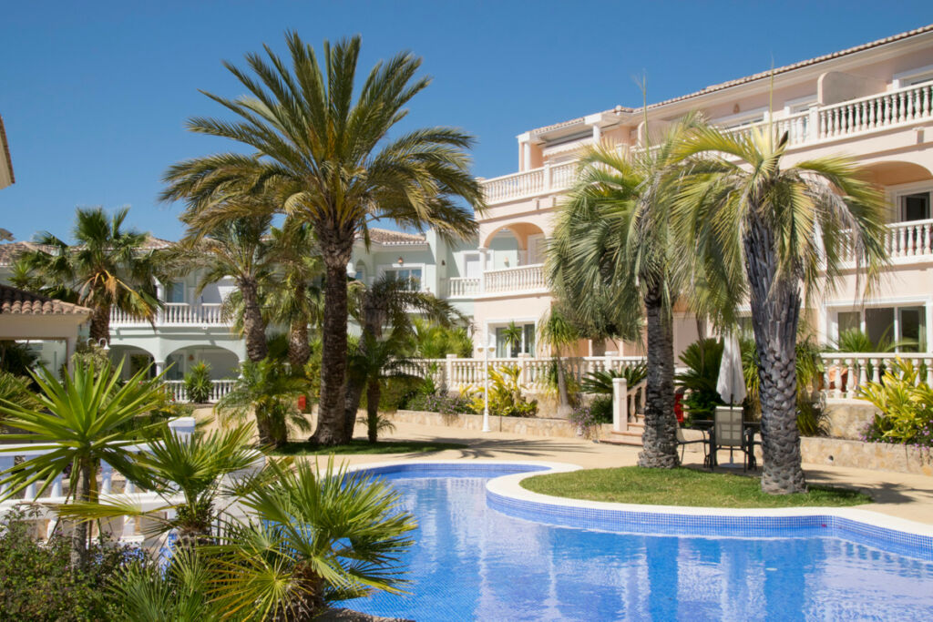 Ground Floor Apartment La Fustera Alicante - image 6