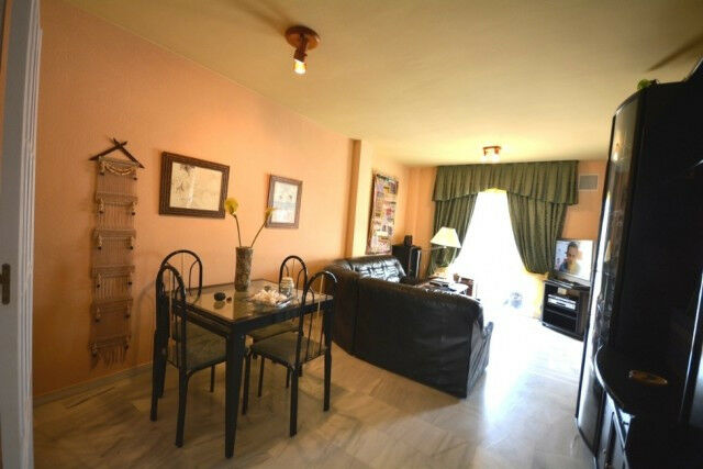 Middle Floor Apartment La Cala del Moral Málaga - imagen 7