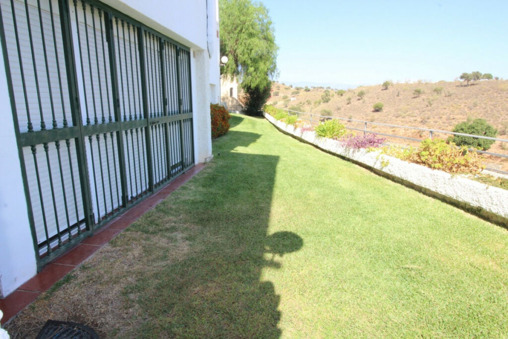 Semi-Detached House Benajarafe Málaga - Bild 8