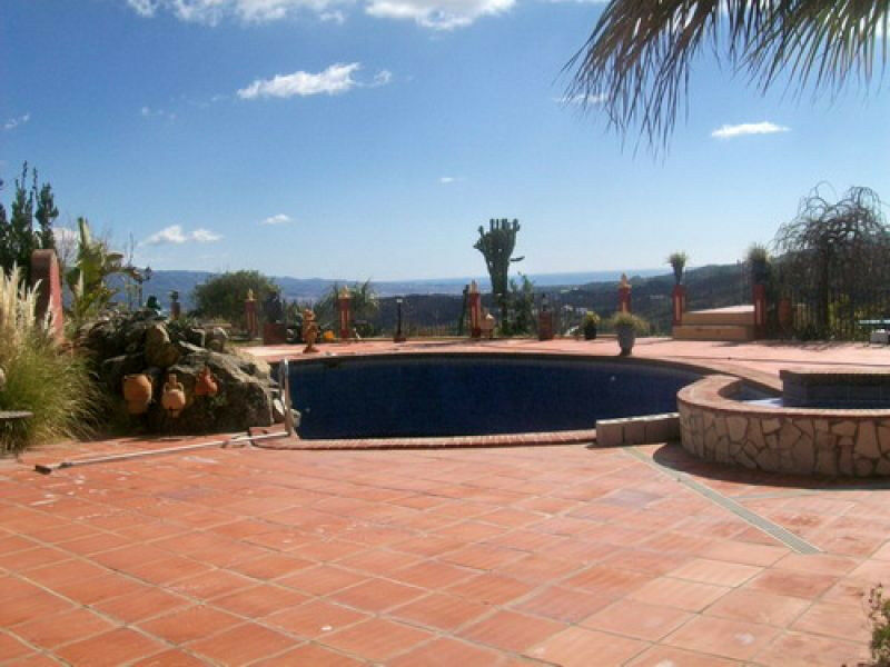 Detached Villa Benamocarra Málaga - Bild 8