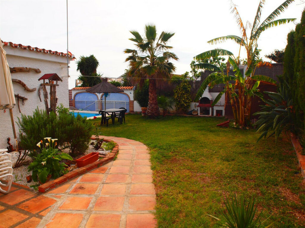 Detached Villa Benajarafe Málaga - Bild 9
