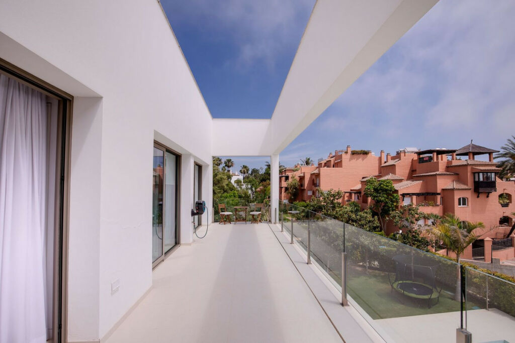 Detached Villa Guadalmina Baja Málaga - Bild 24