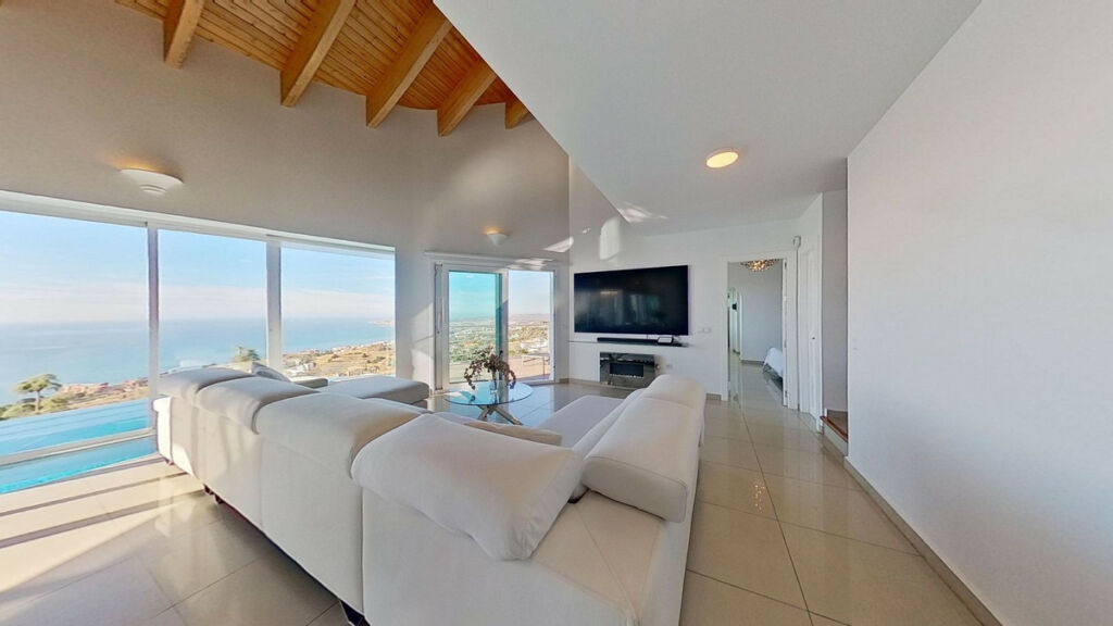 Detached Villa Benalmadena Málaga - image 6