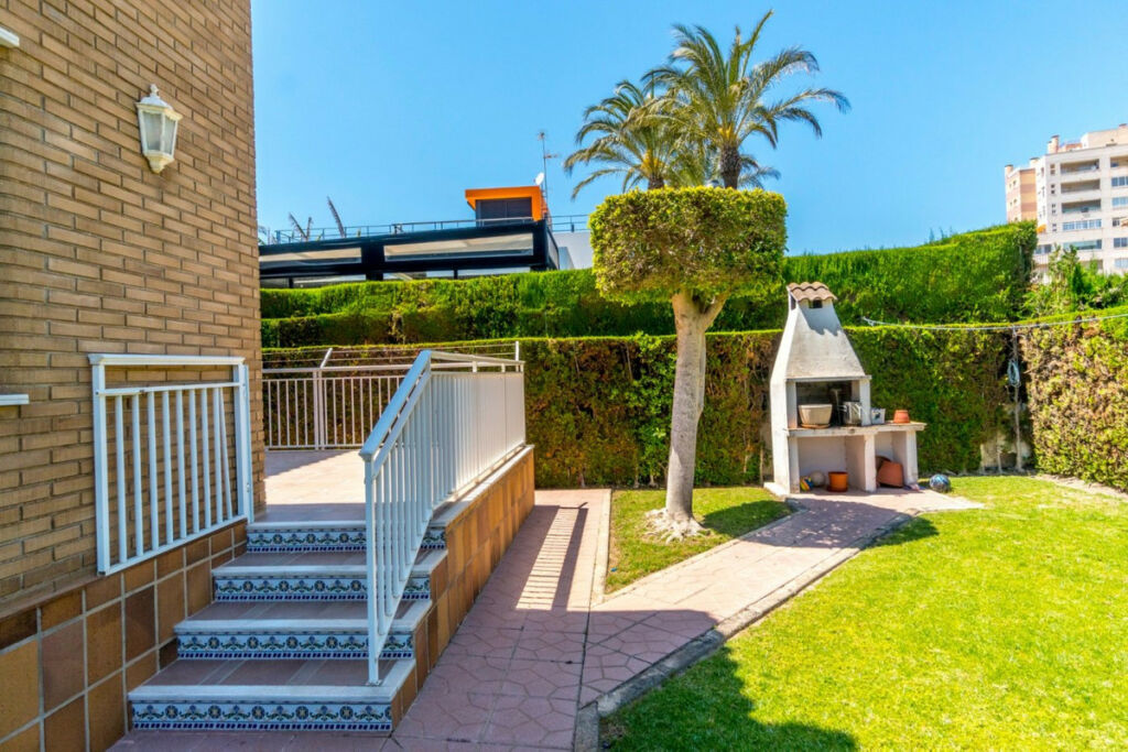 Detached Villa La Veleta Alicante - zdjęcie 10