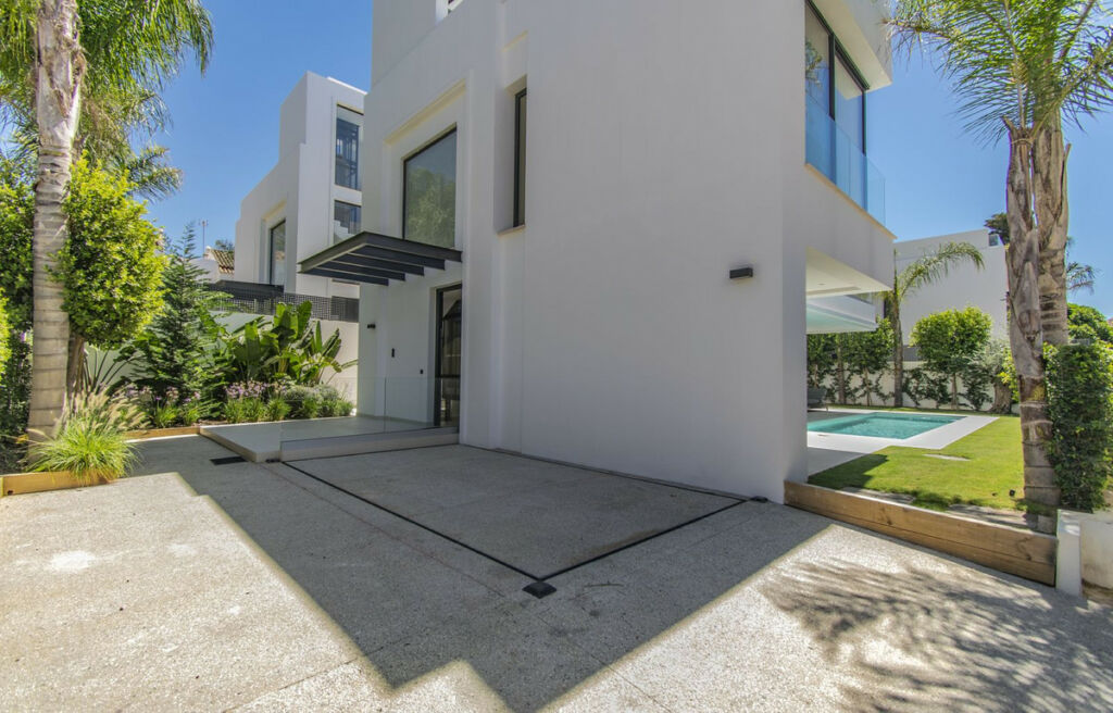 Detached Villa The Golden Mile Málaga - imagen 13