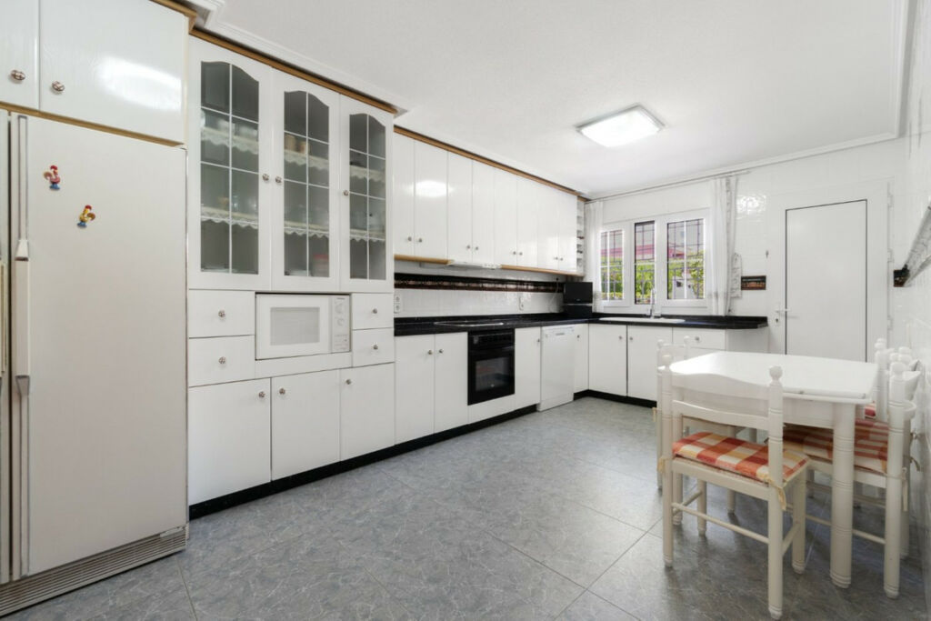 Detached Villa La Veleta Alicante - zdjęcie 16