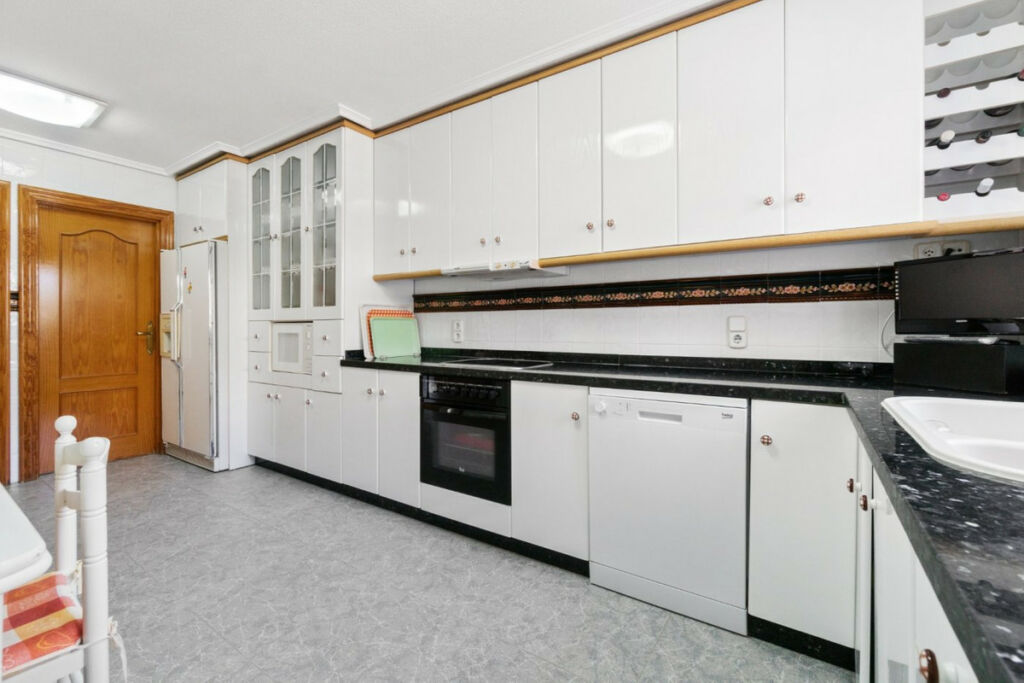 Detached Villa La Veleta Alicante - zdjęcie 17