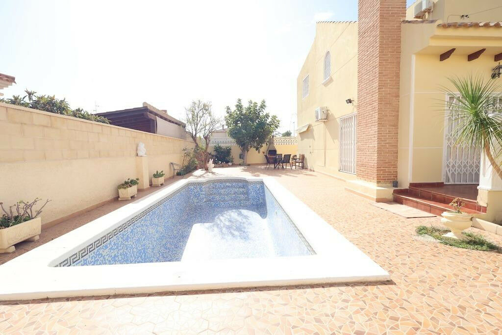 Detached Villa Playa Flamenca Alicante - zdjęcie 18