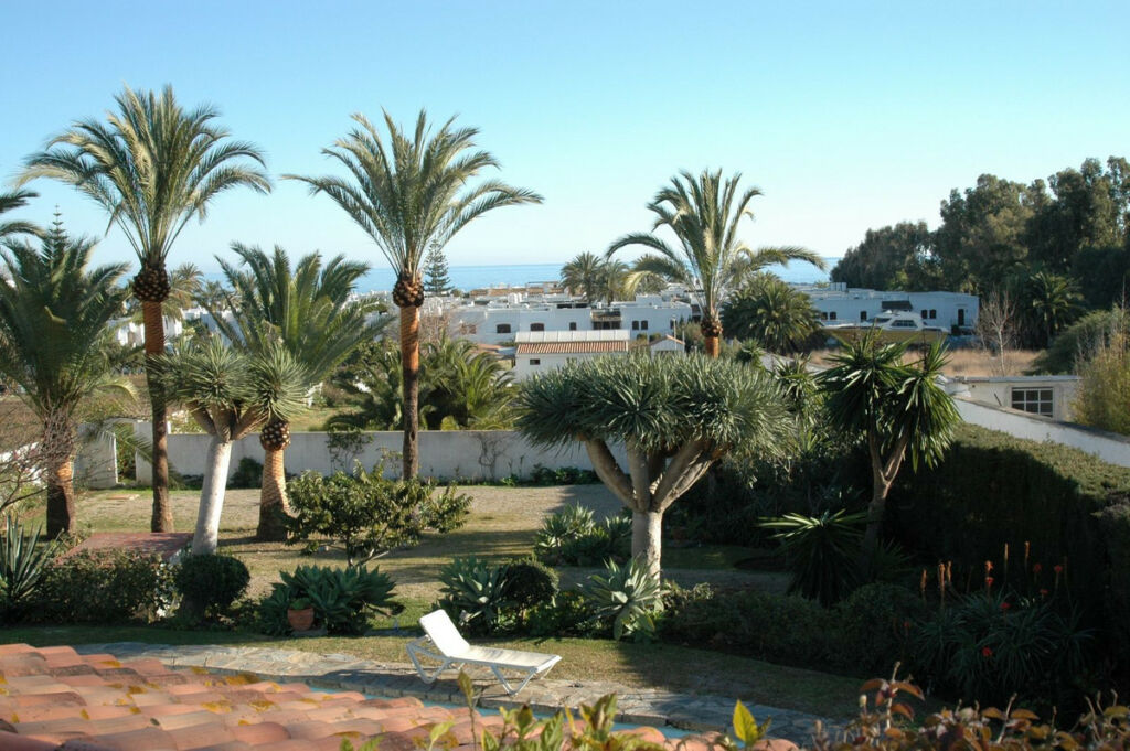 Detached Villa Estepona Málaga - imagen 2