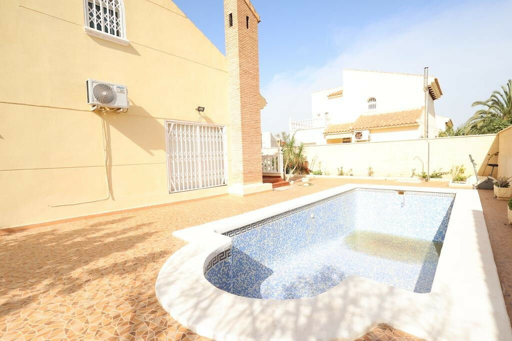 Detached Villa Playa Flamenca Alicante - zdjęcie 21