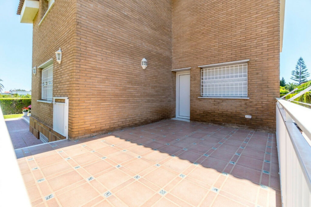 Detached Villa La Veleta Alicante - zdjęcie 36