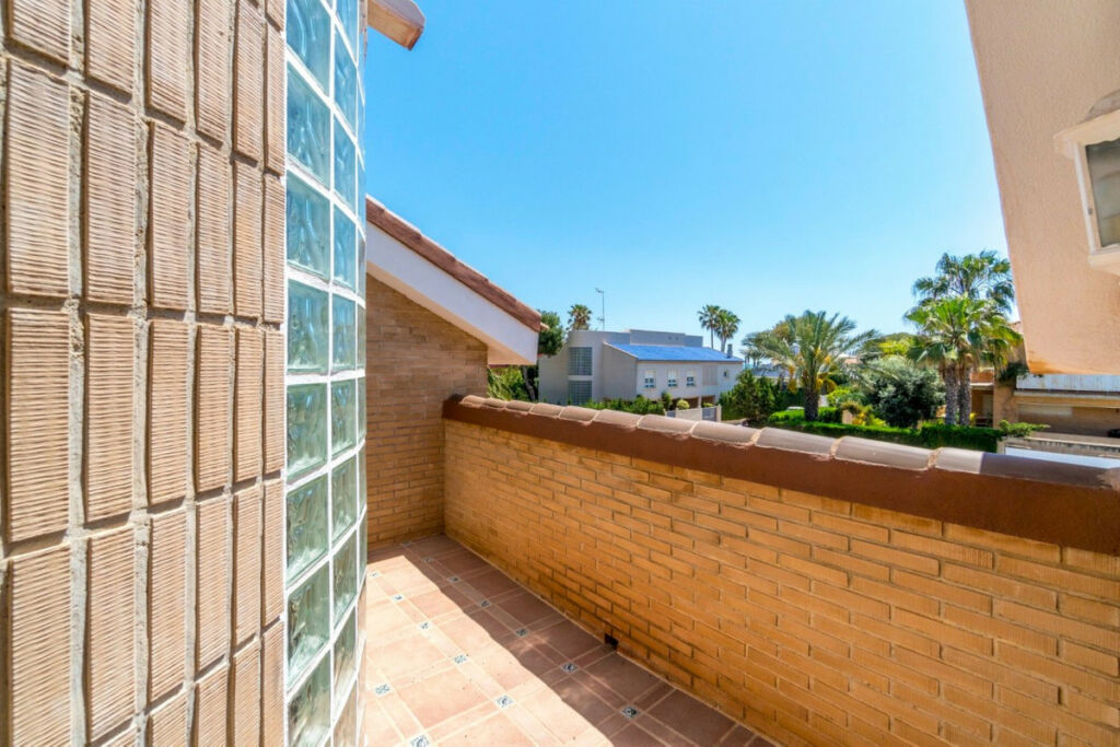 Detached Villa La Veleta Alicante - zdjęcie 38