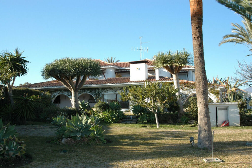 Detached Villa Estepona Málaga - imagen 5