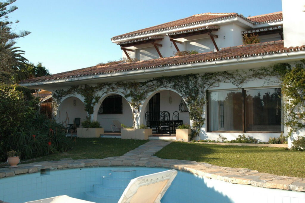 Detached Villa Estepona Málaga - imagen 7