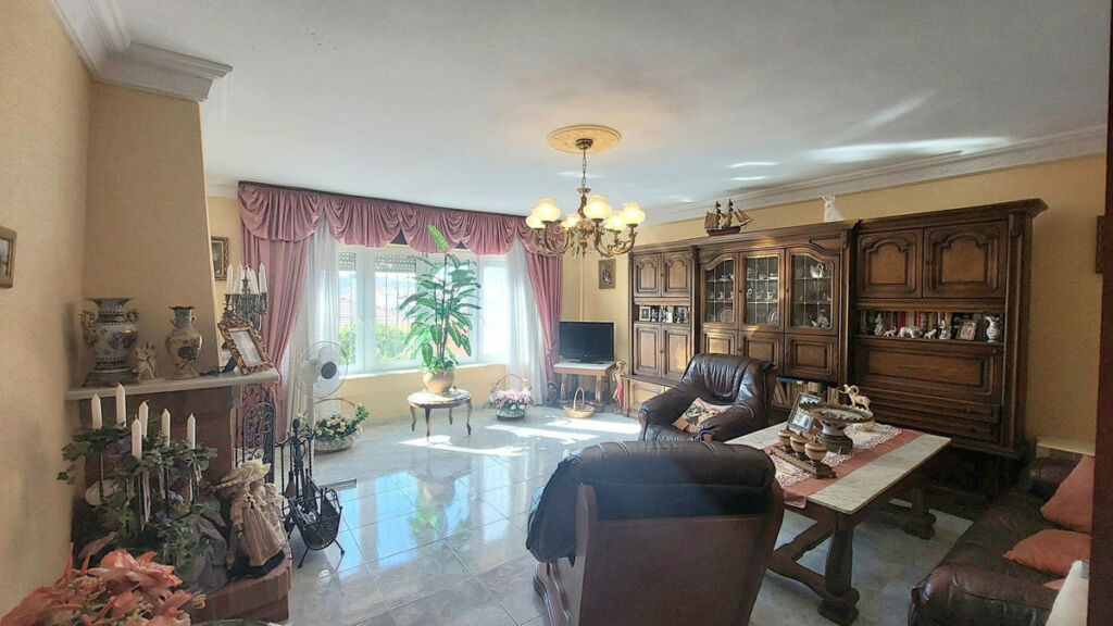 Detached Villa Puerto de la Torre Málaga - imagen 10