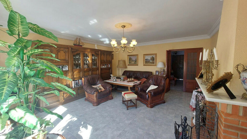 Detached Villa Puerto de la Torre Málaga - imagen 12