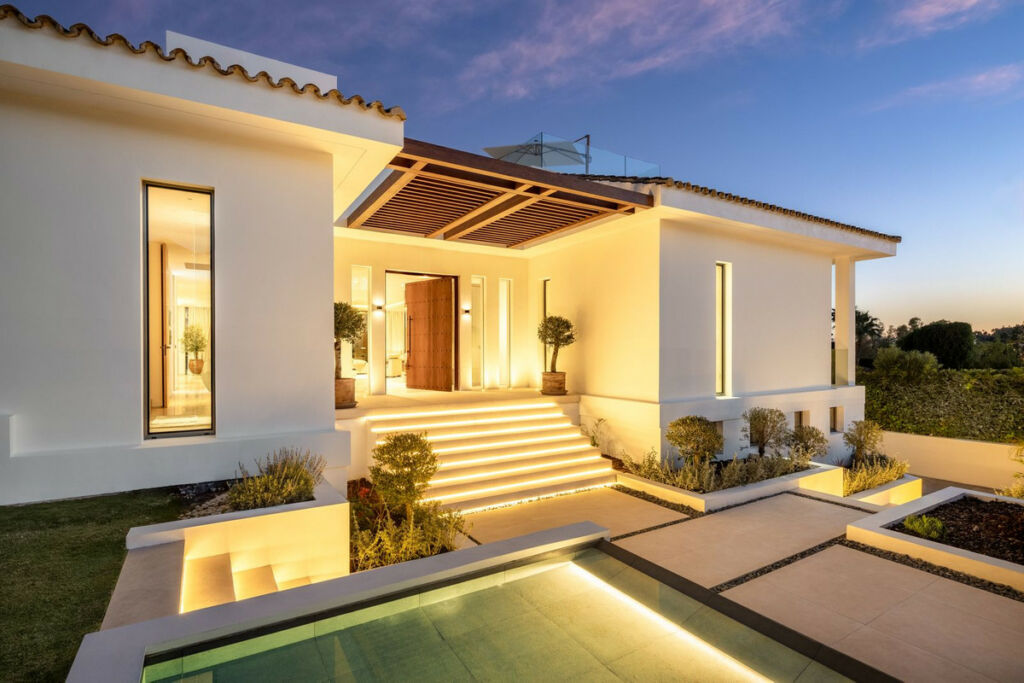 Detached Villa Nueva Andalucía Málaga - imagen 4