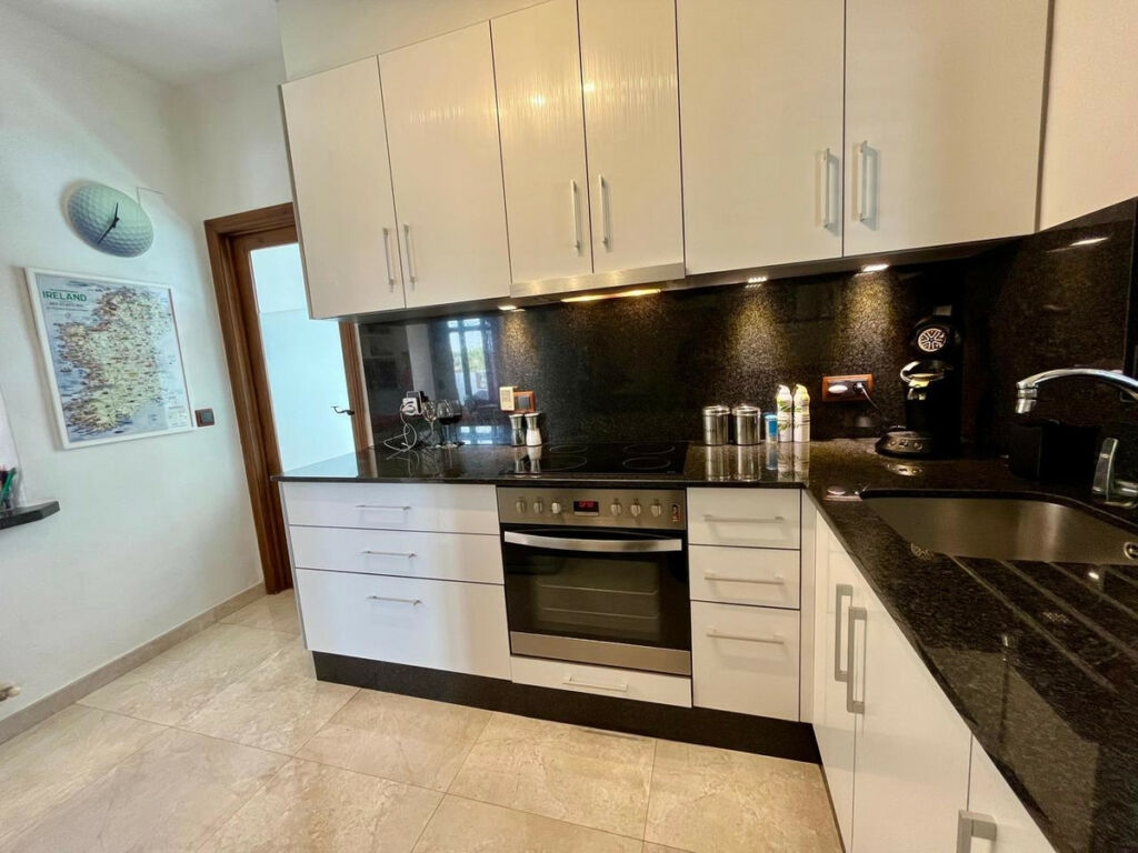 Detached Villa Villamartin Alicante - image 15
