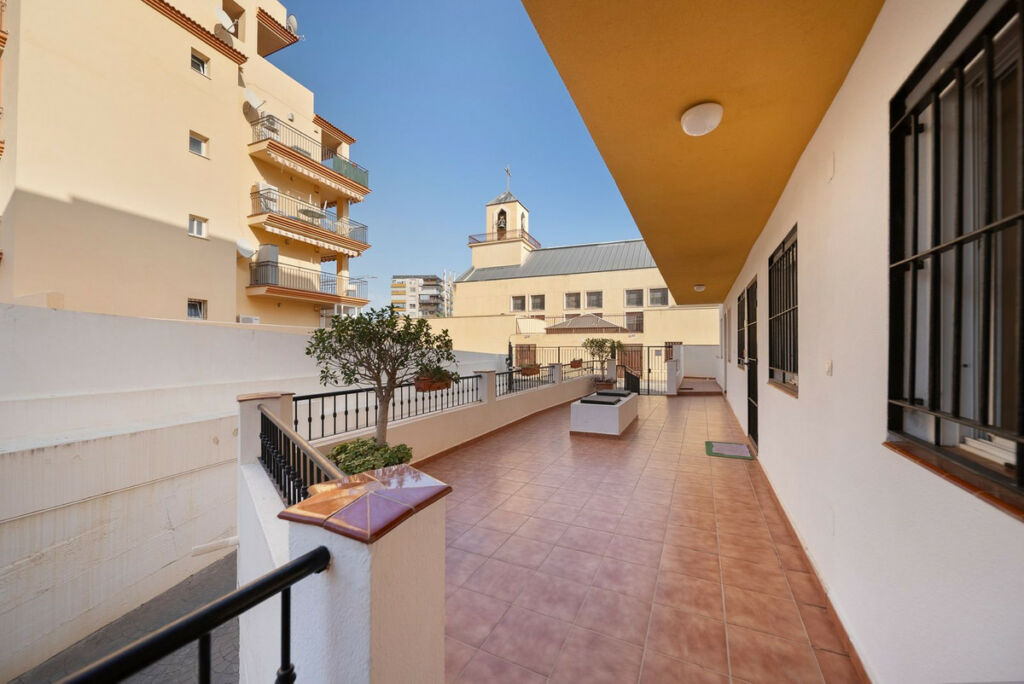 Middle Floor Apartment Benalmadena Málaga - Bild 16