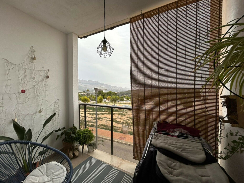 Middle Floor Apartment La Nucia Alicante - zdjęcie 2