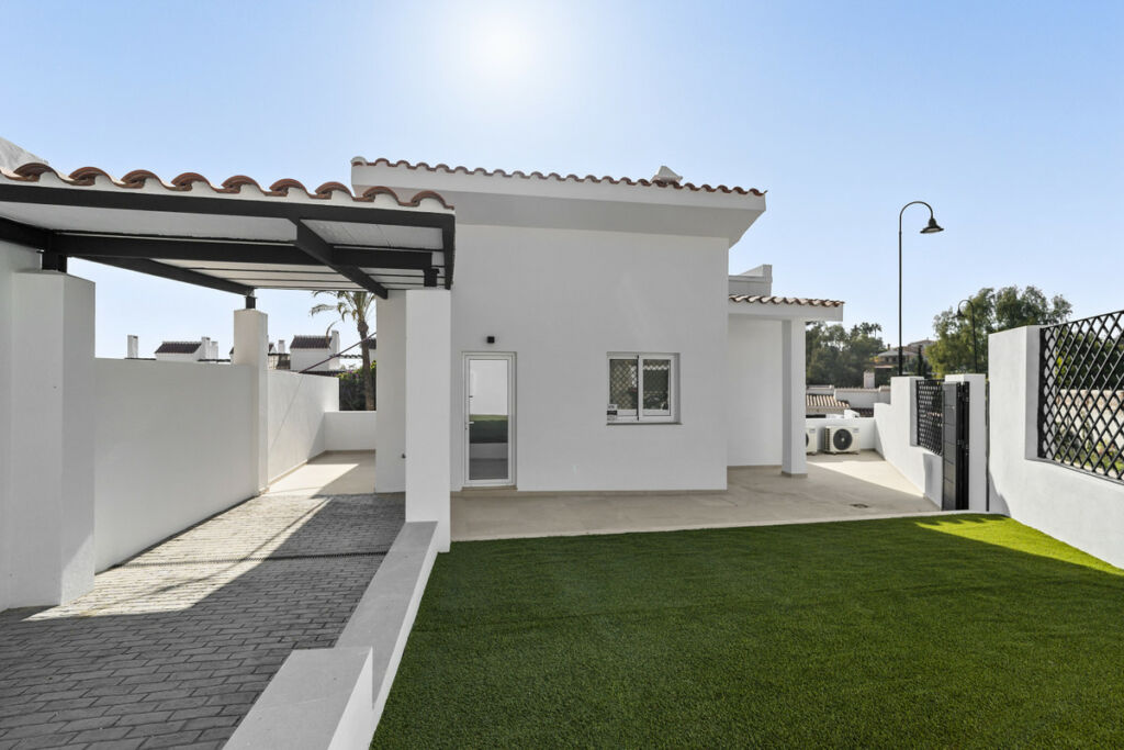 Detached Villa Mijas Málaga - image 20