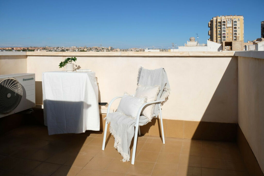 Top Floor Apartment Los Locos Alicante - imagen 26