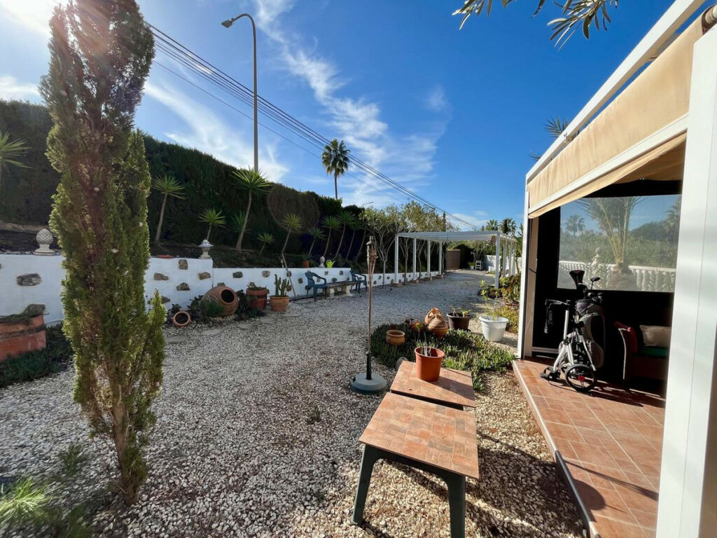 Detached Villa Villamartin Alicante - image 28