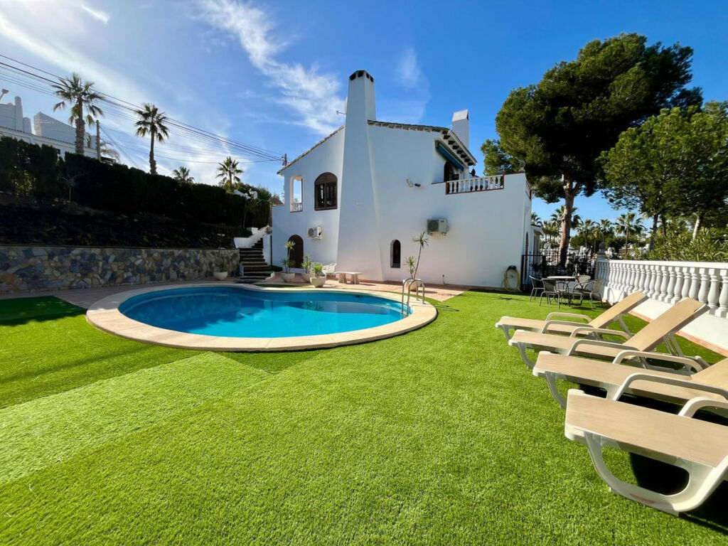Detached Villa Villamartin Alicante - image 29