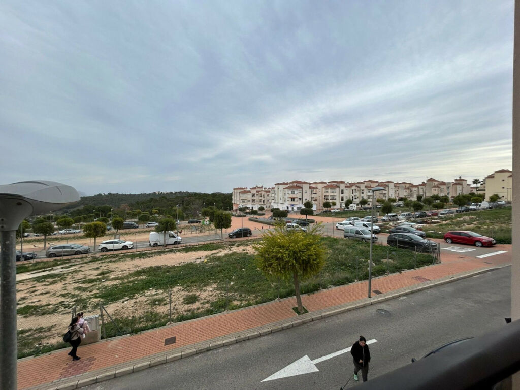 Middle Floor Apartment La Nucia Alicante - zdjęcie 3