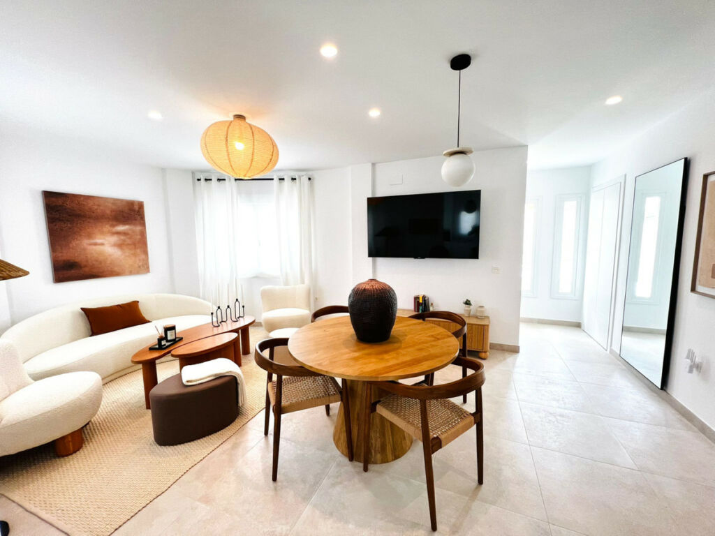 Detached Villa Viñuela Málaga - image 32