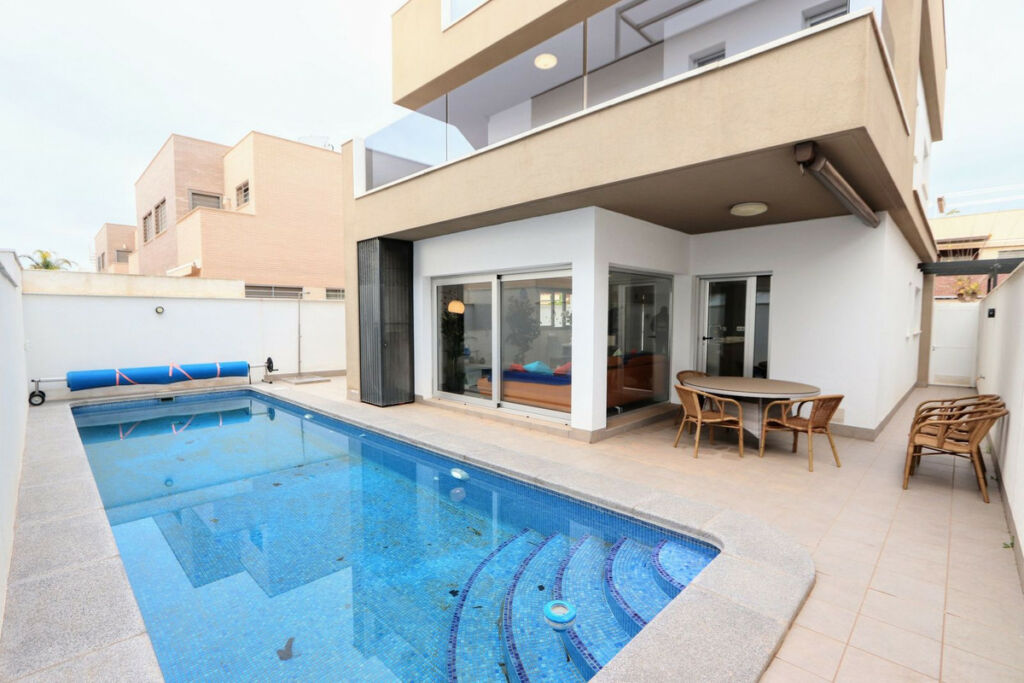 Detached Villa Torre de la Horadada Alicante - zdjęcie 32