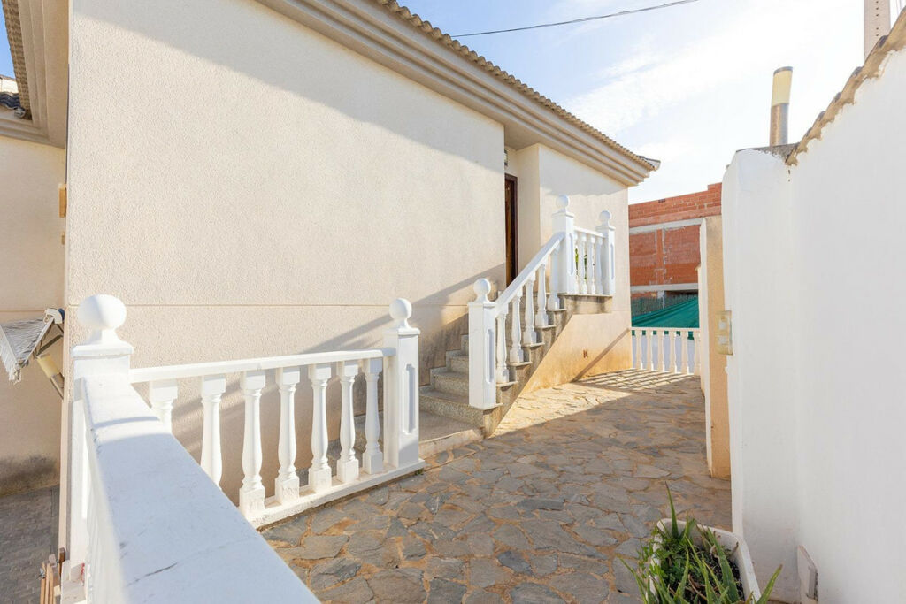Detached Villa Rojales Alicante - zdjęcie 42