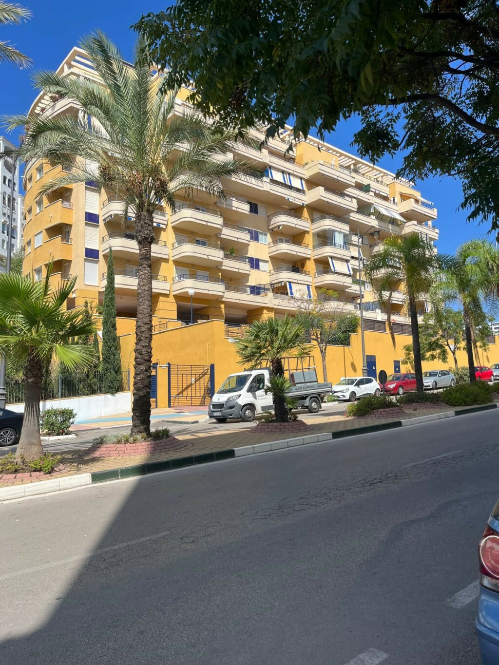 Middle Floor Apartment Estepona Málaga - imagen 9