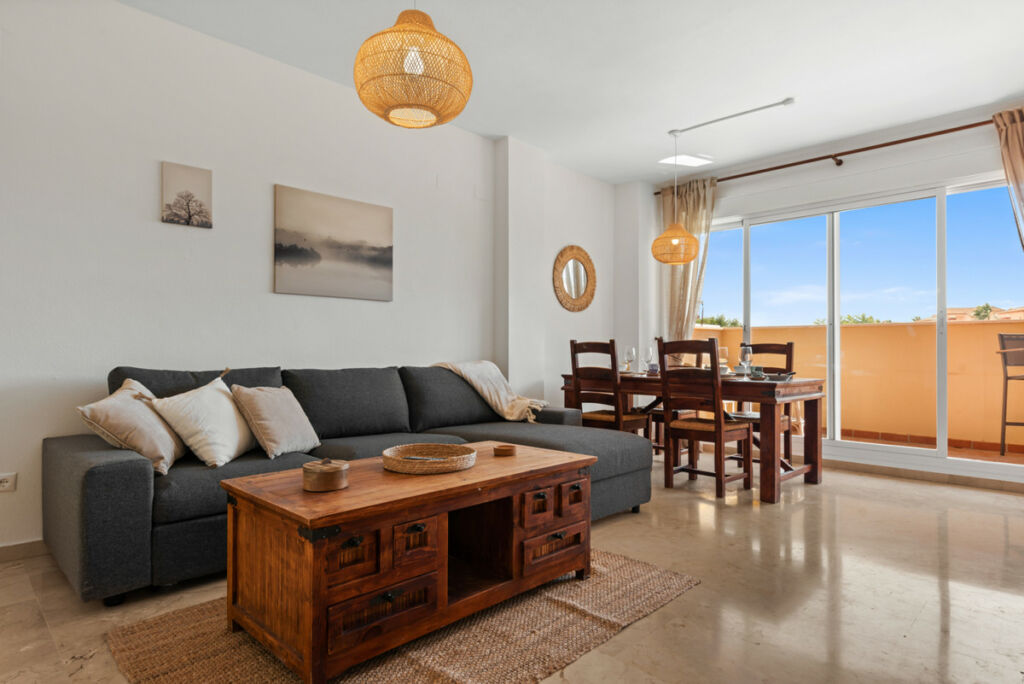 Middle Floor Apartment La Cala Málaga - image 12