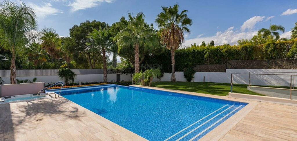 Detached Villa Nueva Andalucía Málaga - imagen 14