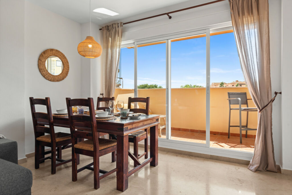 Middle Floor Apartment La Cala Málaga - image 14