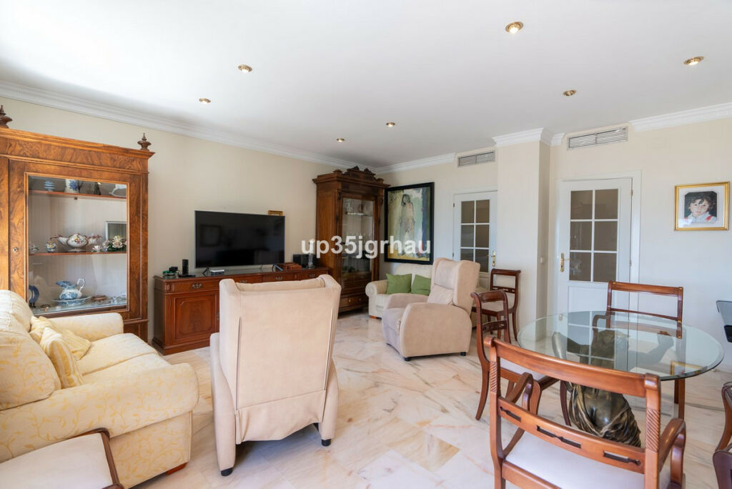 Middle Floor Apartment Estepona Málaga - imagen 15