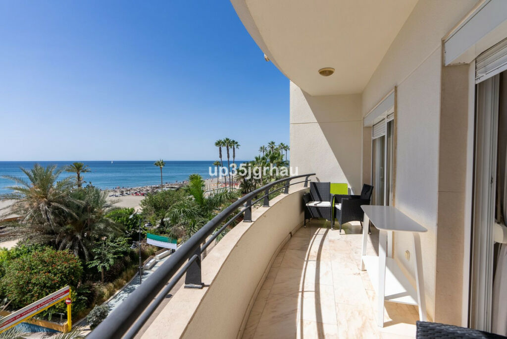 Middle Floor Apartment Estepona Málaga - imagen 16