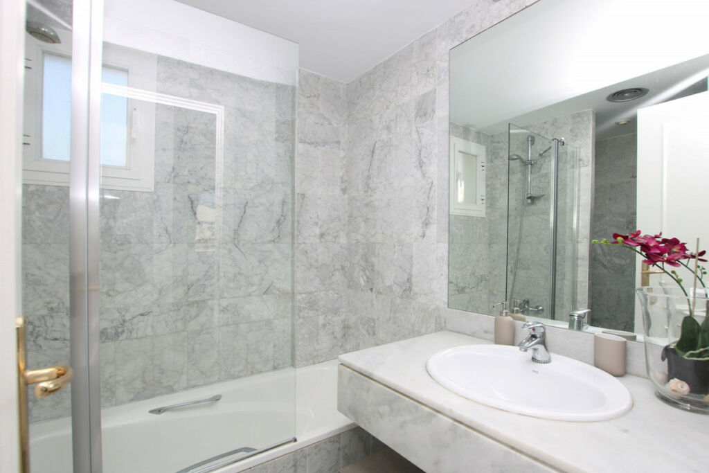 Penthouse Duplex Nueva Andalucía Málaga - imagen 17
