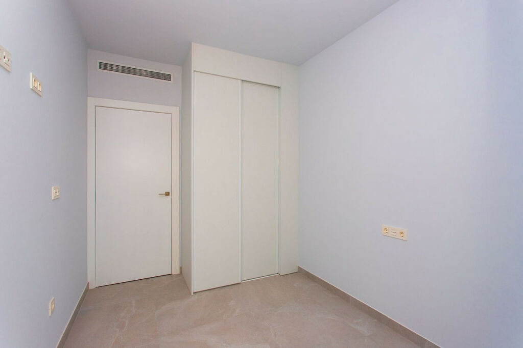 Middle Floor Apartment Playa Del Cura Alicante - Bild 19