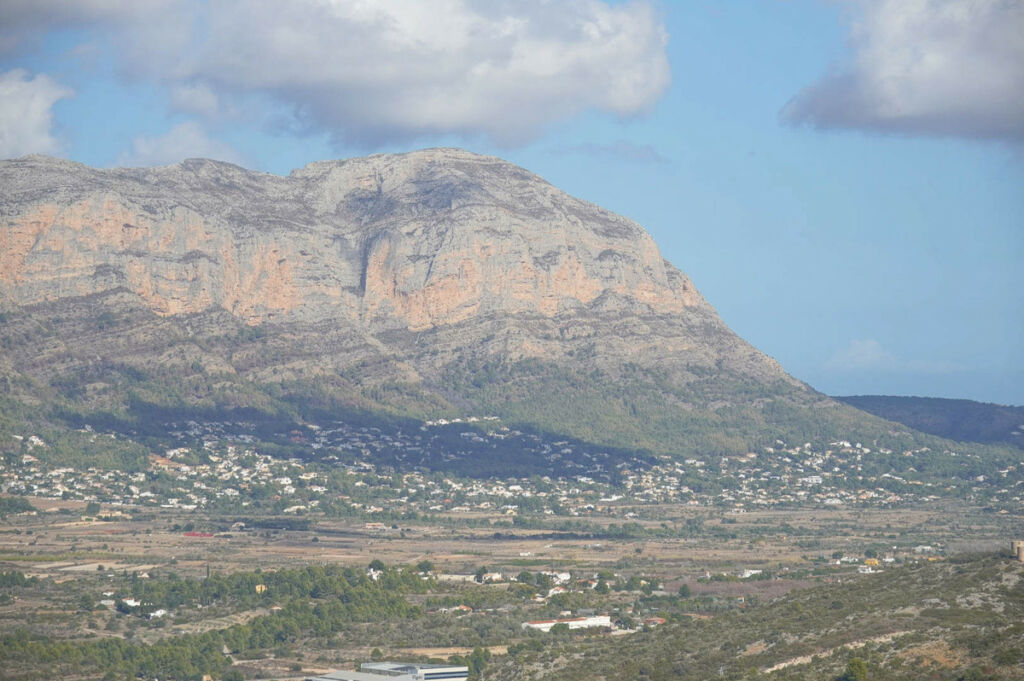Detached Villa Sella Alicante - image 2