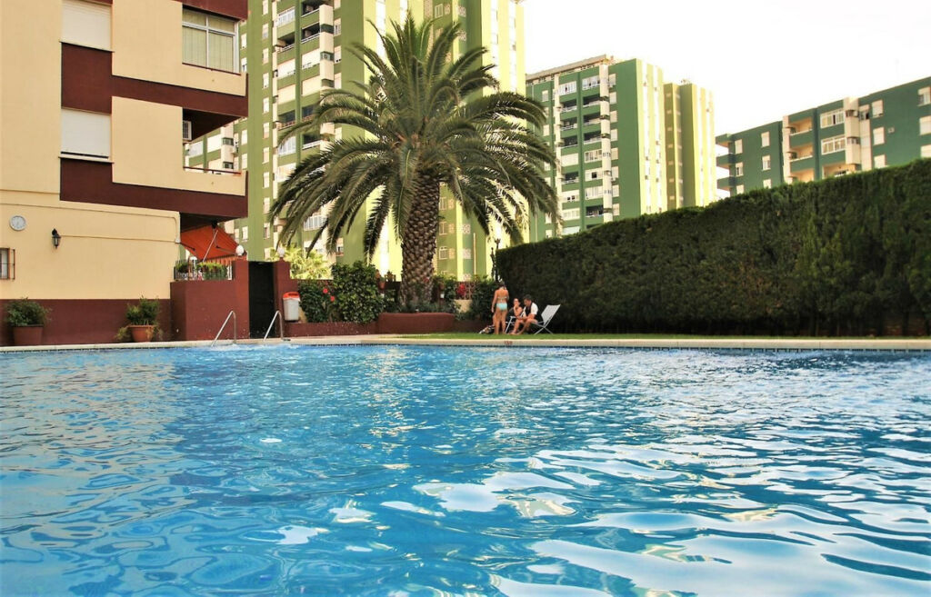 Middle Floor Apartment Los Boliches Málaga - imagen 2